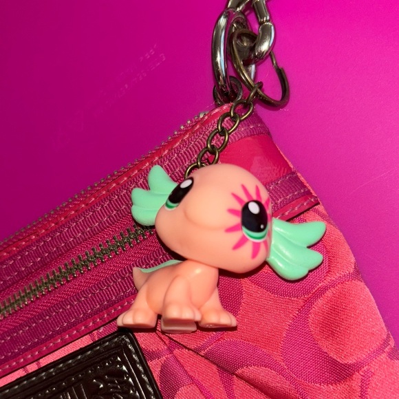 Littlest Pet Shop G7 Series 3 axolotl keychain - Picture 2 of 4